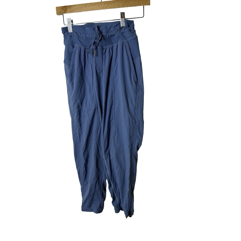 Lululemon Dance Studio Mid-Rise Crop 25" blue womens size 0